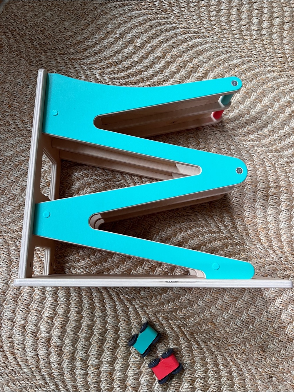 Lovevery Wooden Car Ramp with Teal & Red Accents EUC - Picture 4 of 4